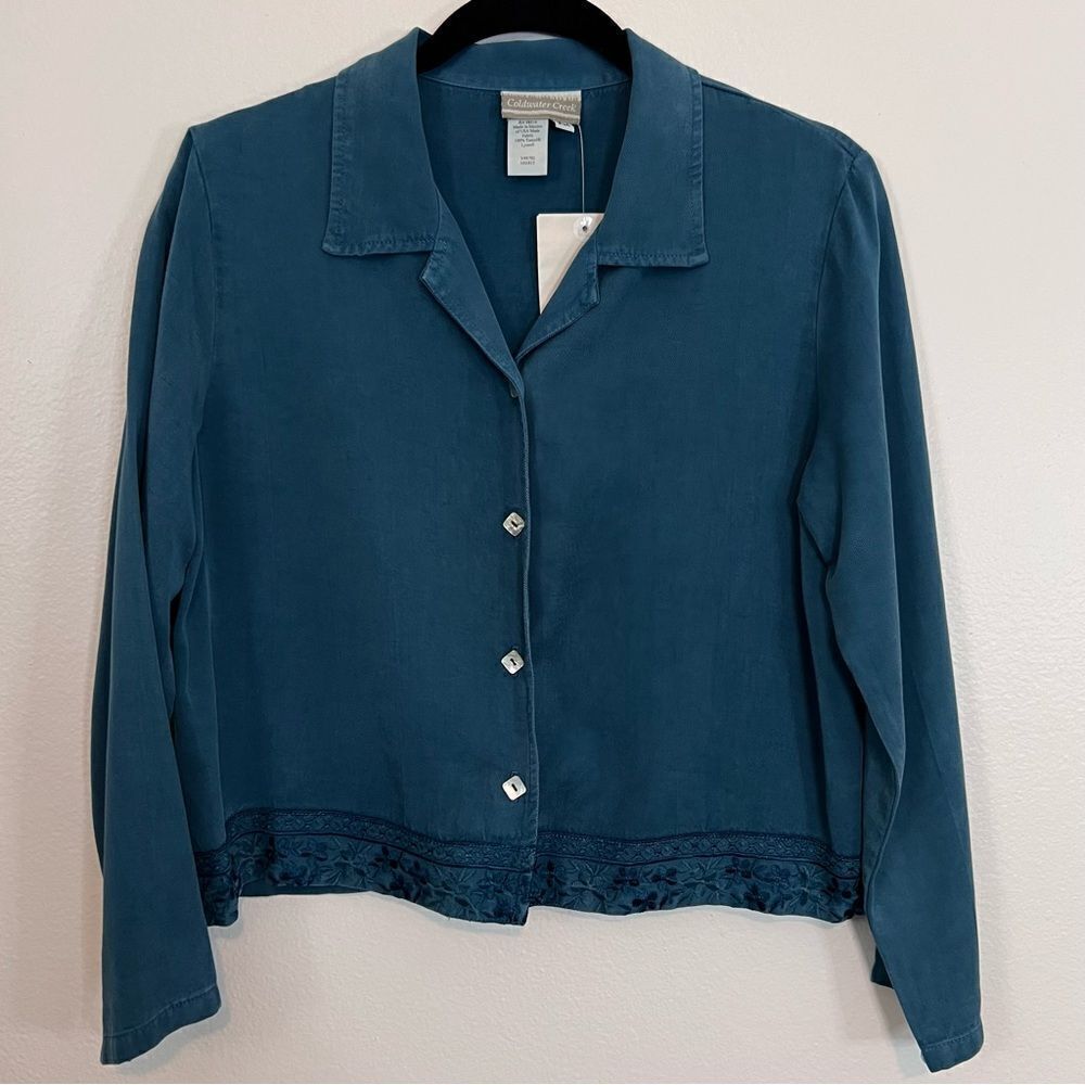 NWOT Coldwater Creek Top Shirt Size Petite Medium Blue Embroidery Tencel.